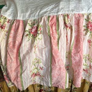 Neiman Marcus Full Bedskirt & Shams